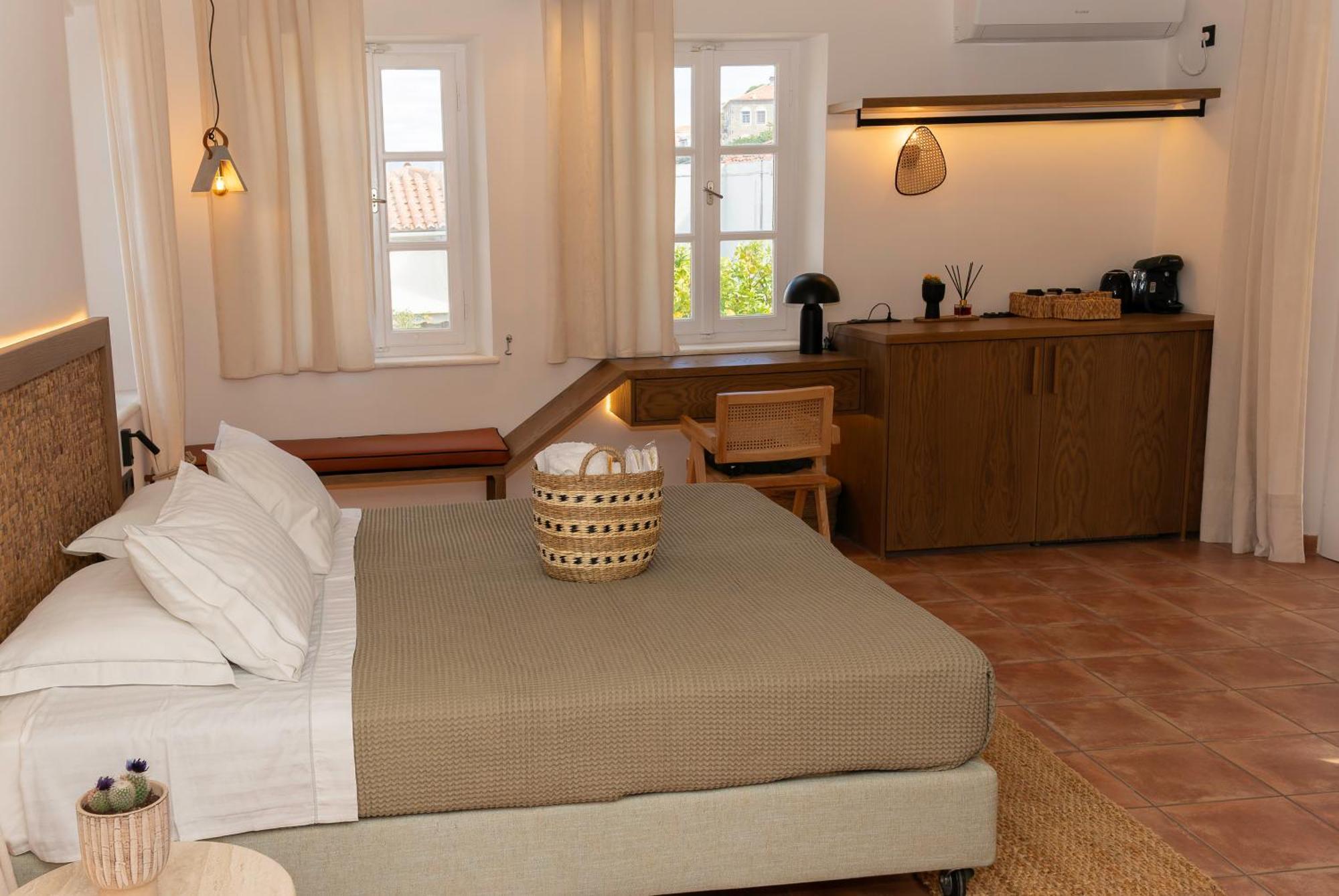 Guest house Alkionides Hydra 3*