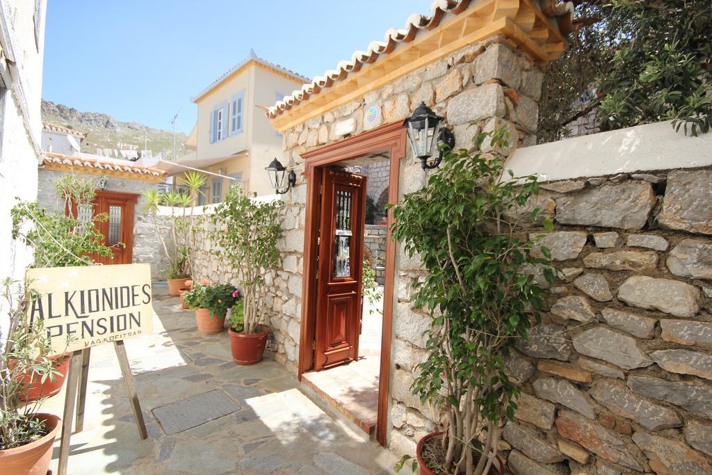 Alkionides Hydra Hydra (Saronic Islands)