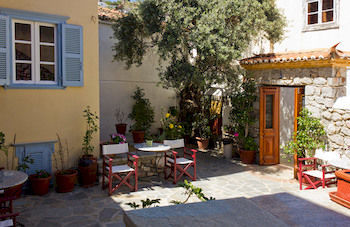 Alkionides Hydra Guest house 3*