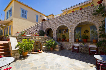 Alkionides Hydra 3* Hydra (Saronic Islands)